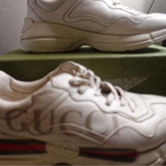 GUCCI RHYTON SNEAKERS - Picture 2 of 2